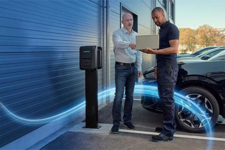 Hager witty pro Flexibele laad­op­los­sing voor bedrijven en woon­com­plexen